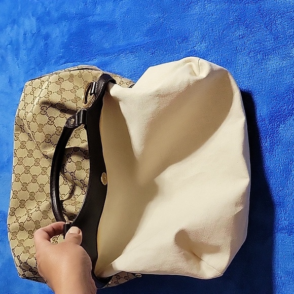 Gucci Sukey GG Medium Canvas Shoulderbag Tote - Picture 15 of 16